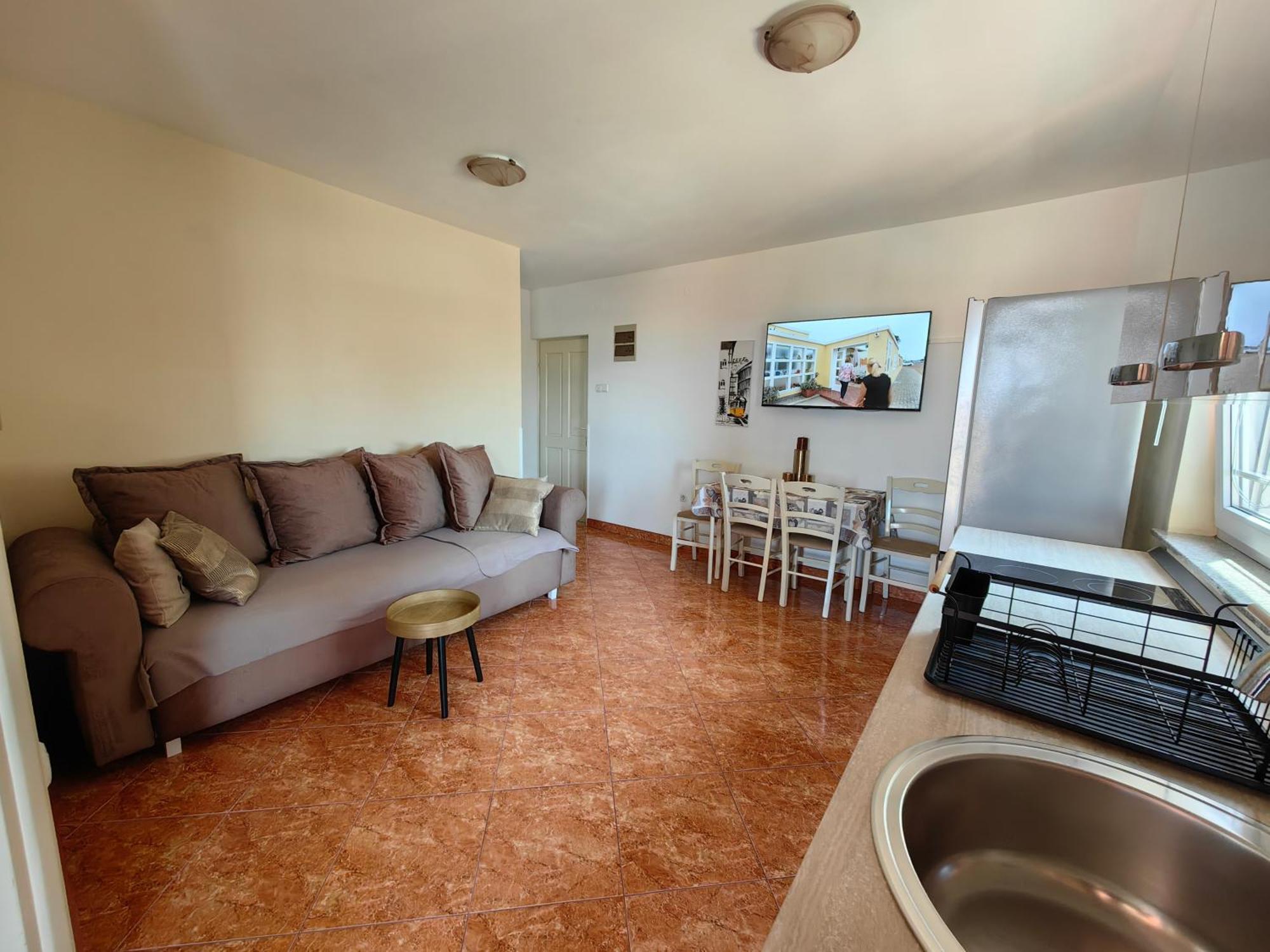 Apartments Lea With Pool Malinska Exterior photo
