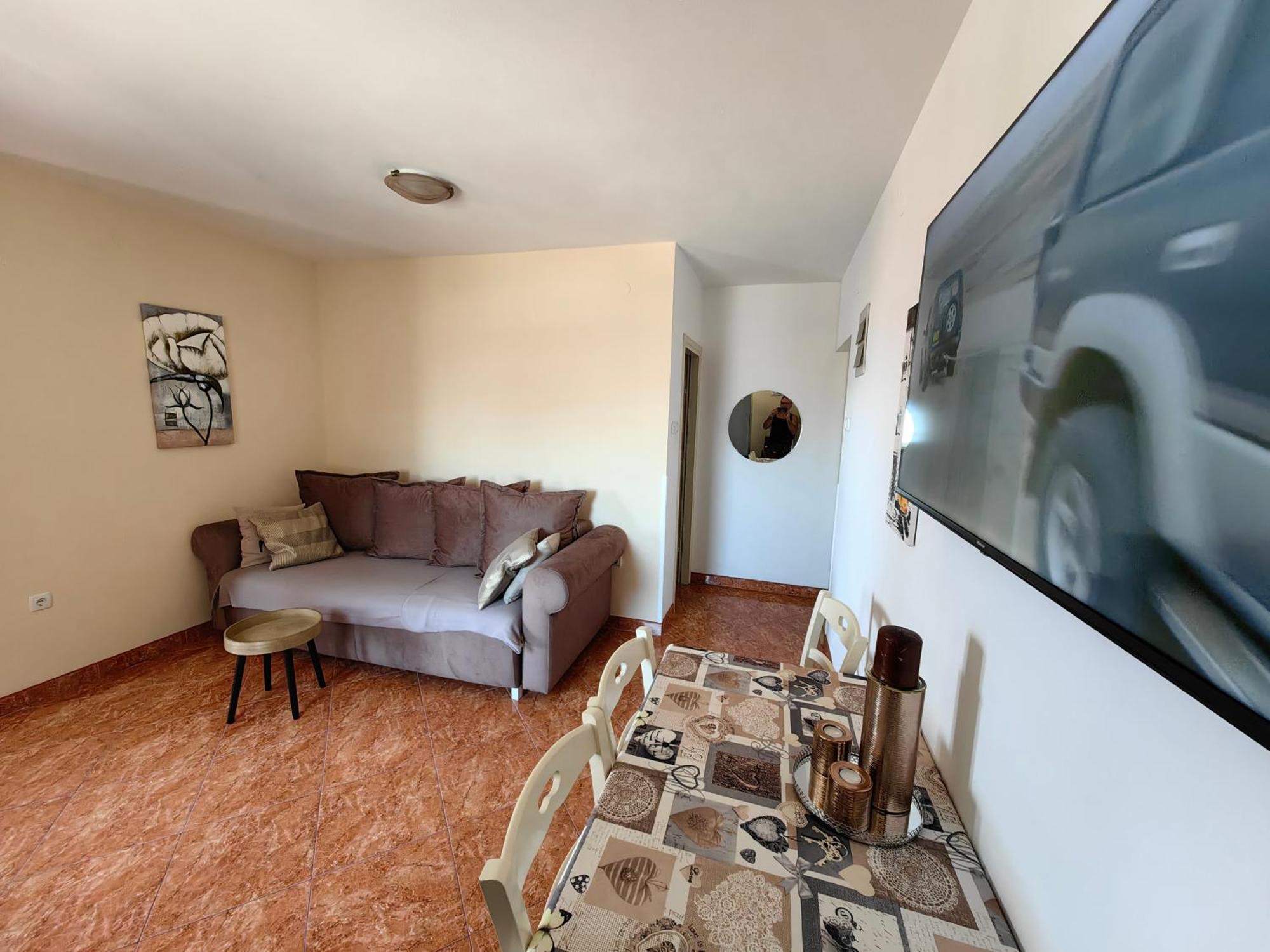 Apartments Lea With Pool Malinska Exterior photo