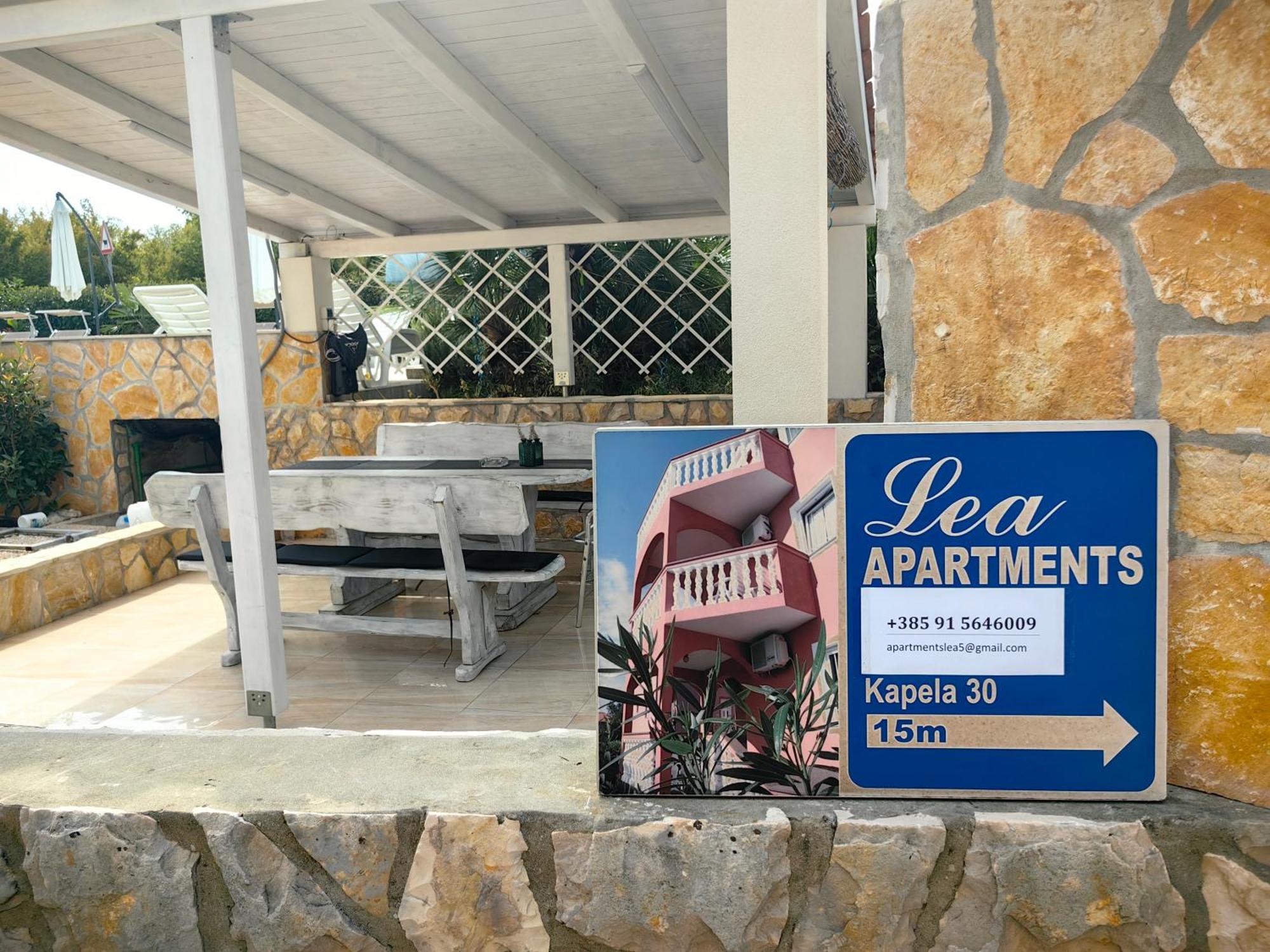 Apartments Lea With Pool Malinska Exterior photo